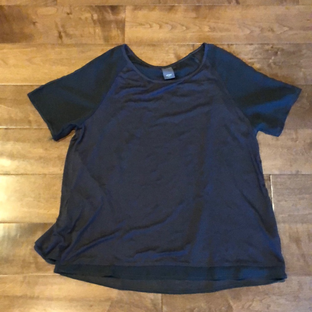 From Denmark brand Ichi, grey open back with shell.